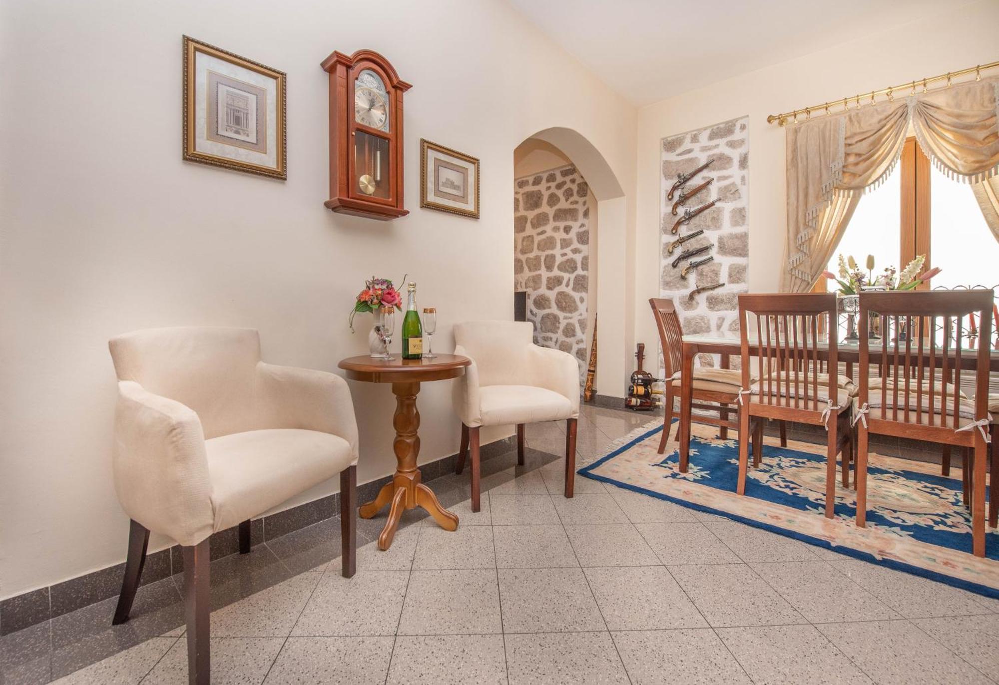 S&P City Center Apartments Kotor Extérieur photo
