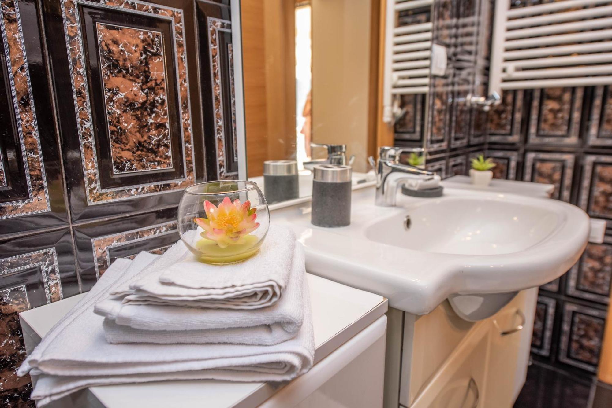 S&P City Center Apartments Kotor Extérieur photo
